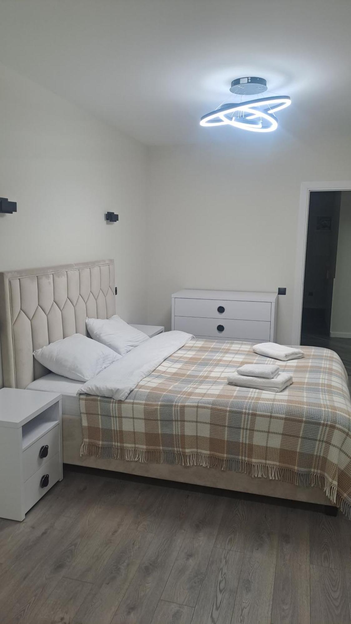 Аэропорт-Номера 24/24 . Apartment Chisinau Luaran gambar
