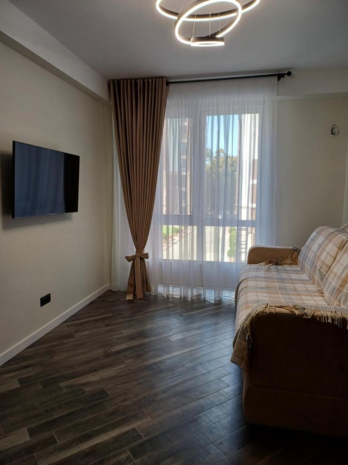 Аэропорт-Номера 24/24 . Apartment Chisinau Luaran gambar
