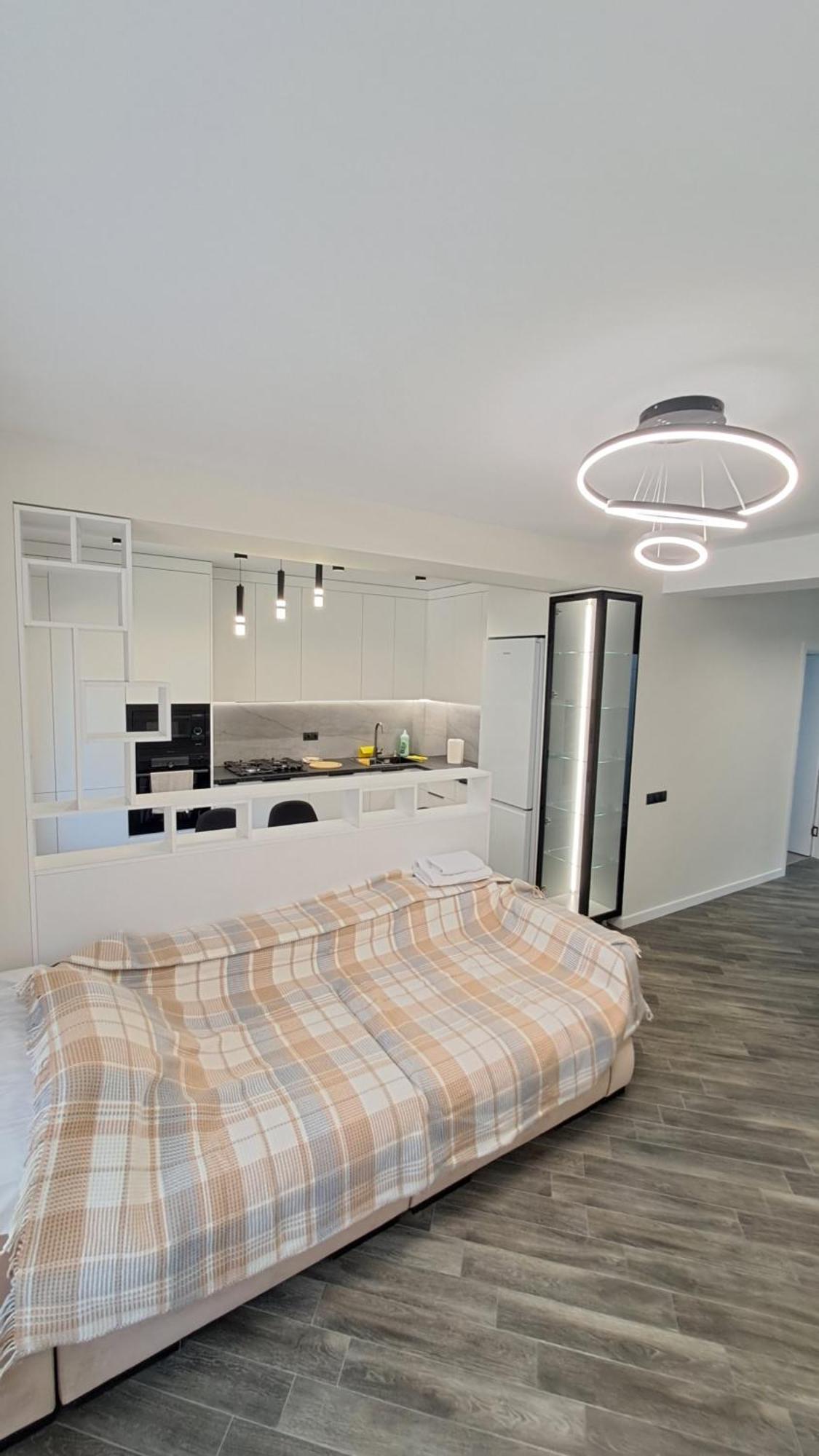 Аэропорт-Номера 24/24 . Apartment Chisinau Luaran gambar