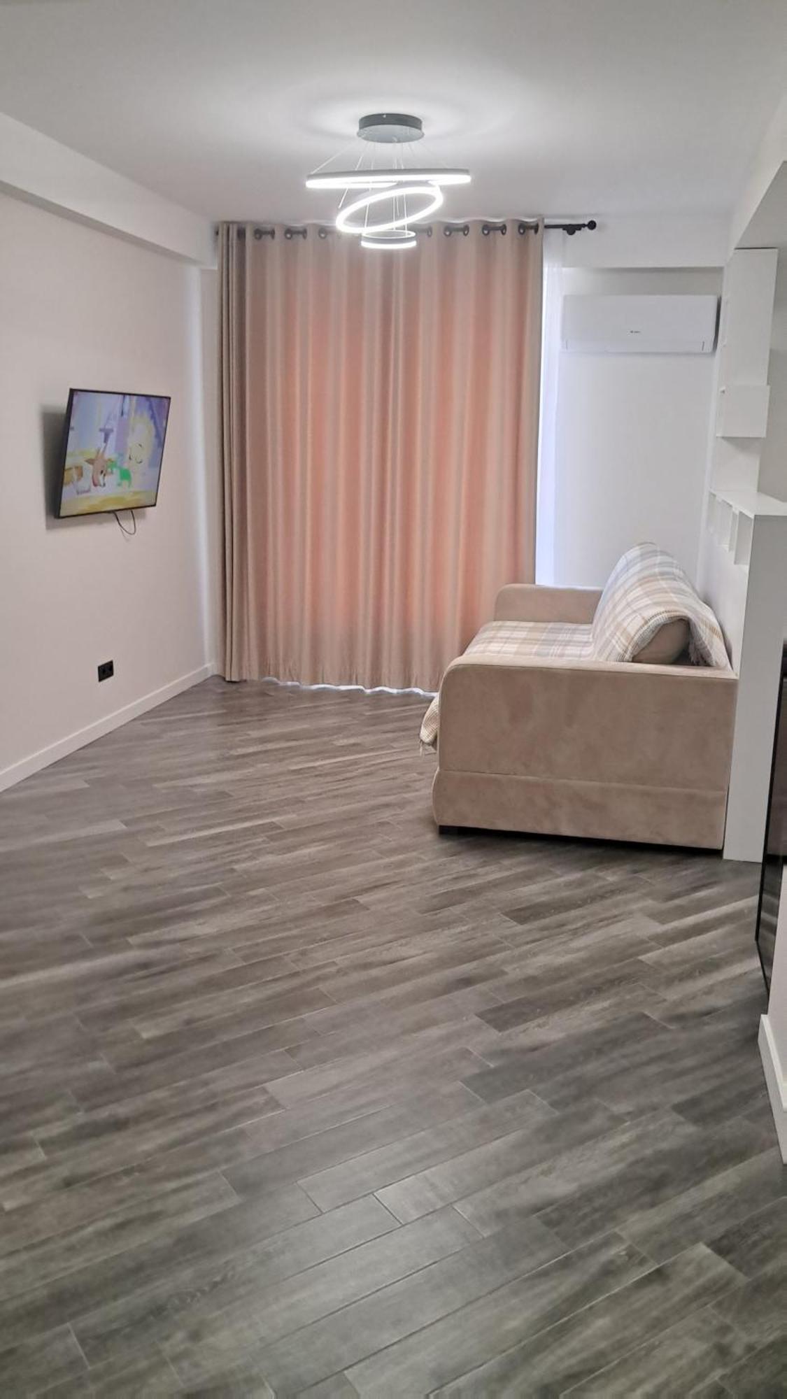 Аэропорт-Номера 24/24 . Apartment Chisinau Luaran gambar