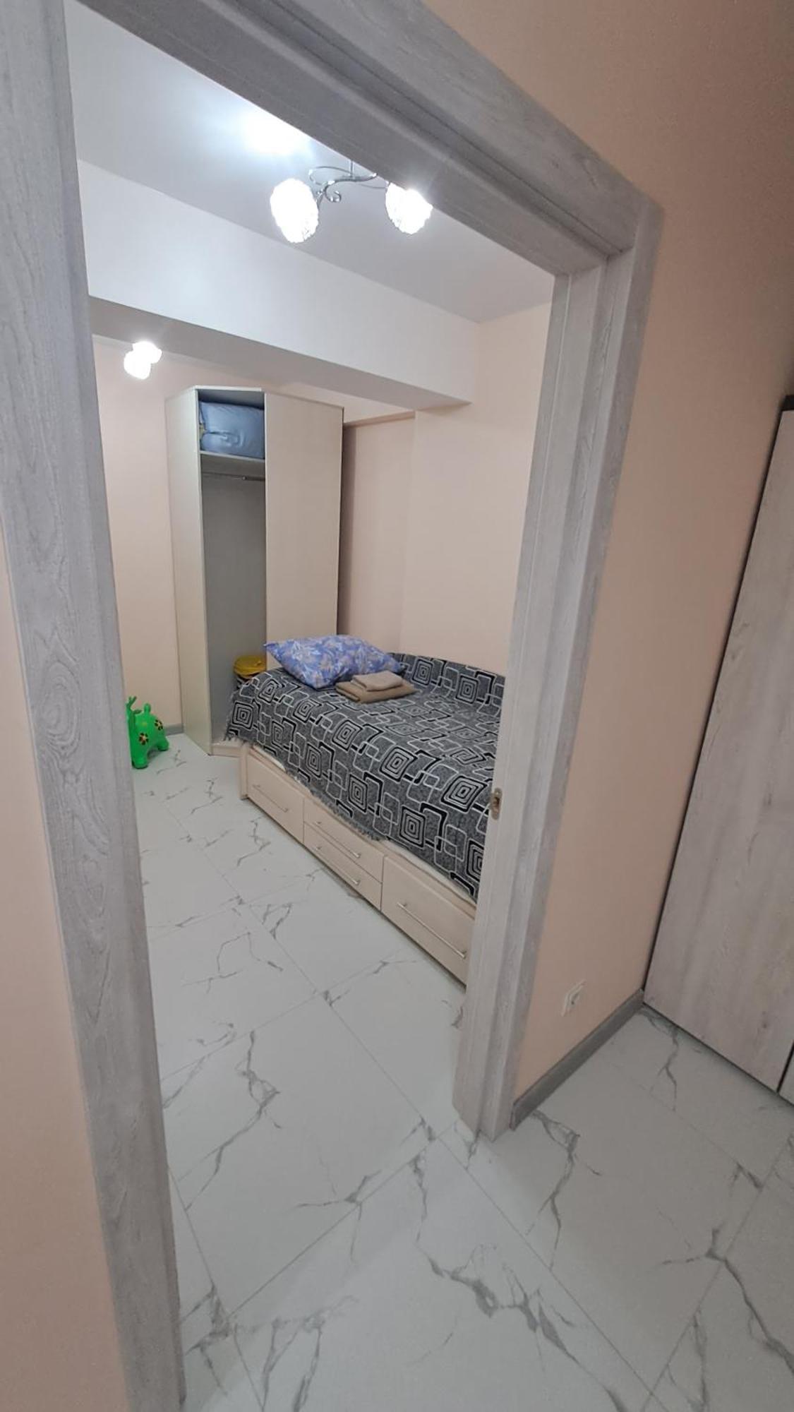 Аэропорт-Номера 24/24 . Apartment Chisinau Bilik gambar