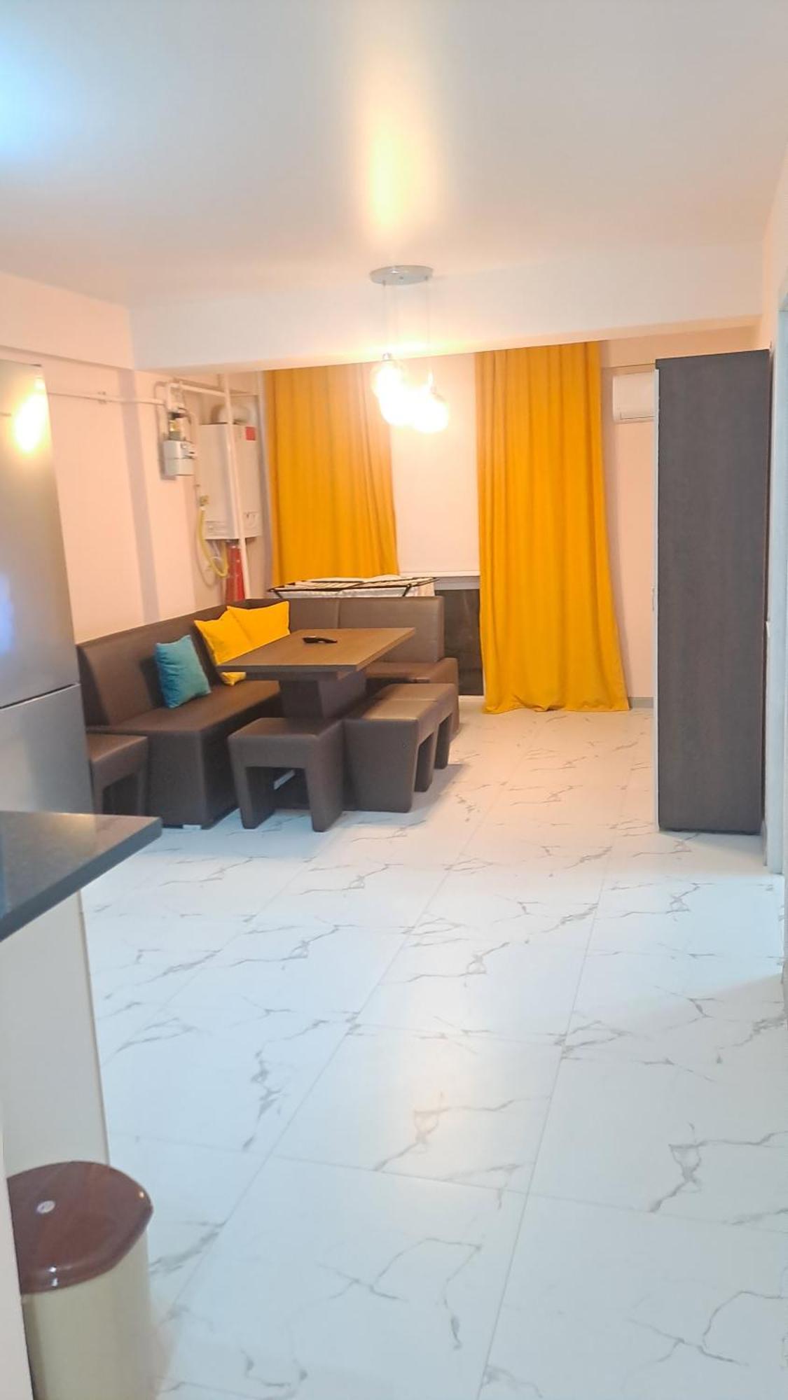 Аэропорт-Номера 24/24 . Apartment Chisinau Bilik gambar