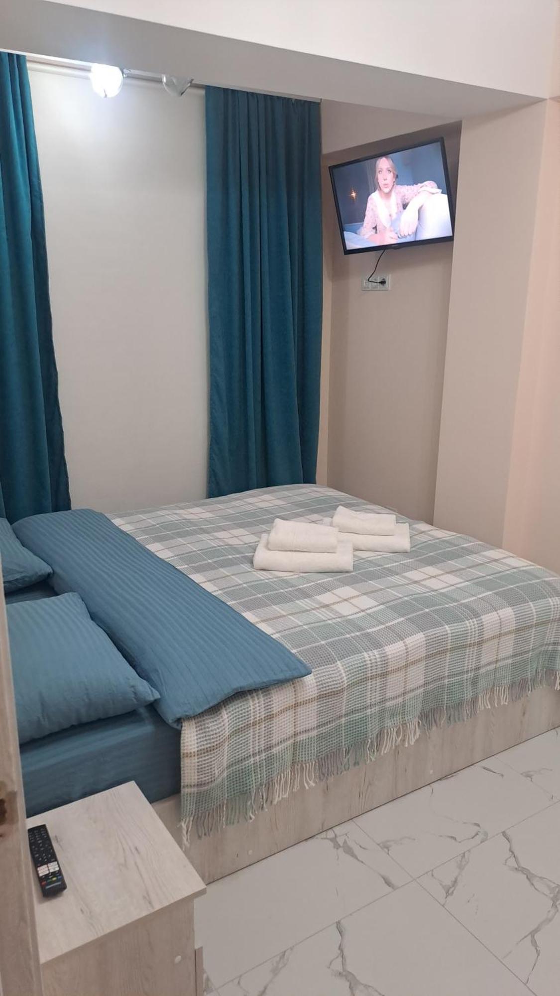 Аэропорт-Номера 24/24 . Apartment Chisinau Bilik gambar