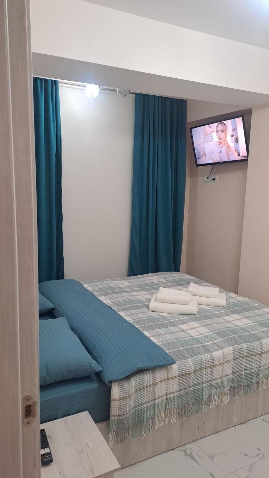 Аэропорт-Номера 24/24 . Apartment Chisinau Bilik gambar