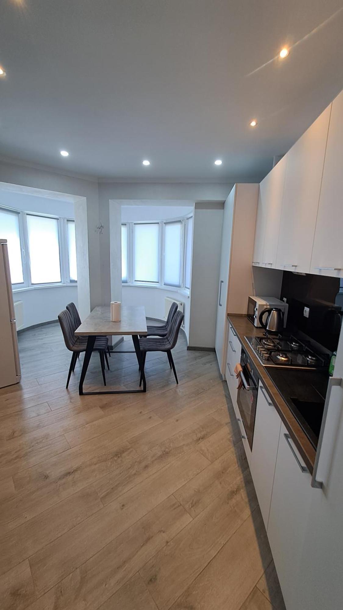 Аэропорт-Номера 24/24 . Apartment Chisinau Bilik gambar